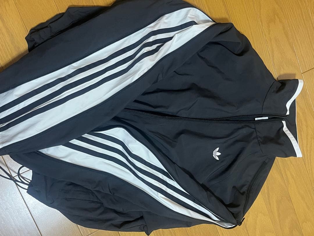 adidas アディレニウム シーズン3 ジップ トラックトップ