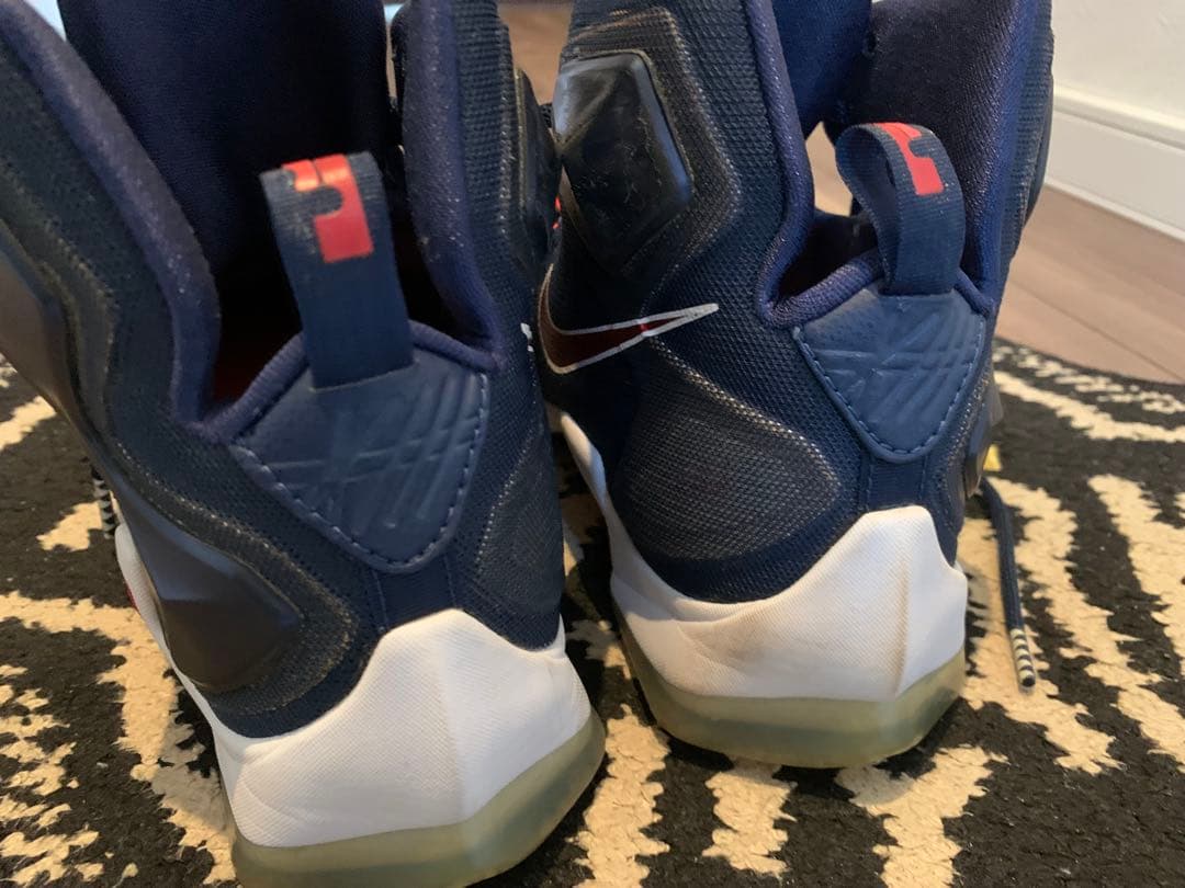 ナイキ NIKE レブロン LEBRON 13 XIII