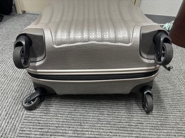 samsonite サムソナイト コスモライト スピナー55 機内持ち込み可