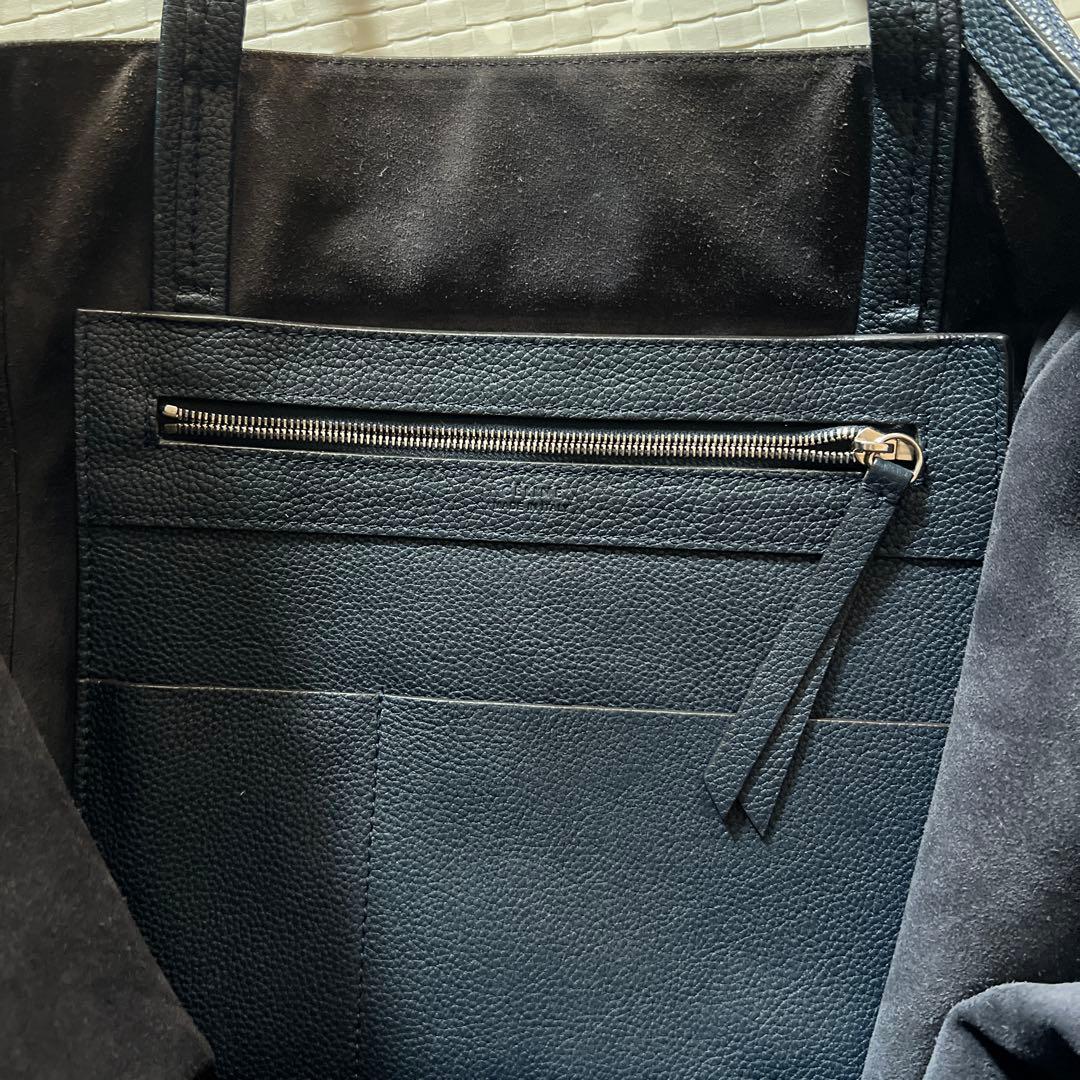 ホコリ様　CELINE カバ ファントム ネイビー