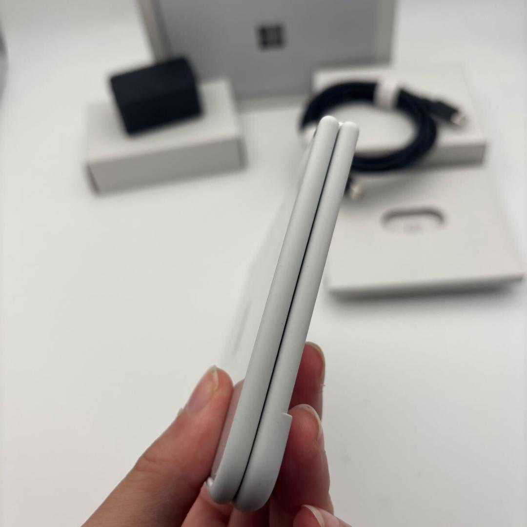 hayatetsu様 マイクロソフト サーフェス デュオ 256GB AT&T