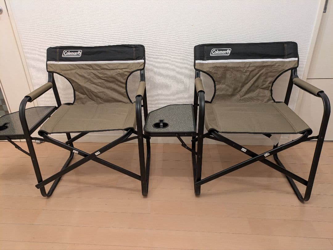 Coleman サイドテーブル付き折りたたみチェア