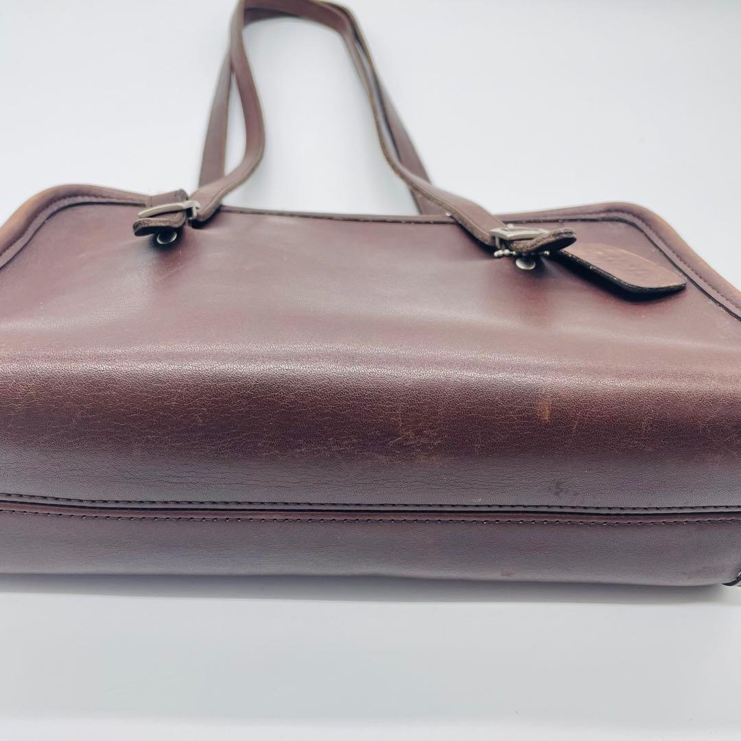 オールドコーチ　ショルダーバッグ　 希少9051 USA製 ブラウン