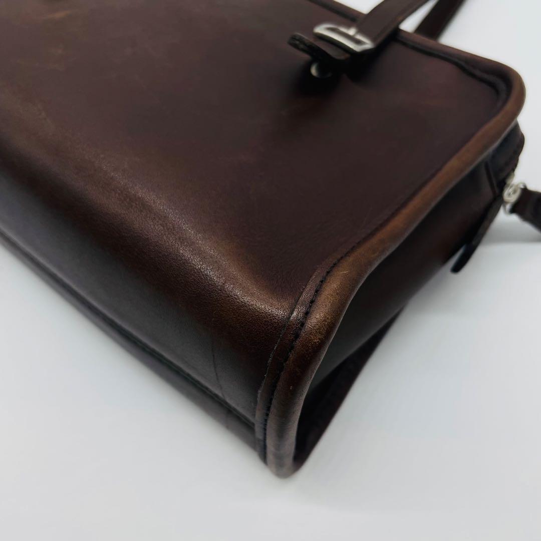 オールドコーチ　ショルダーバッグ　 希少9051 USA製 ブラウン