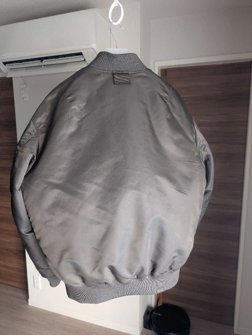 ユニクロ+J ハイブリッドダウン オーバーサイズ MA-1 XXL グレー