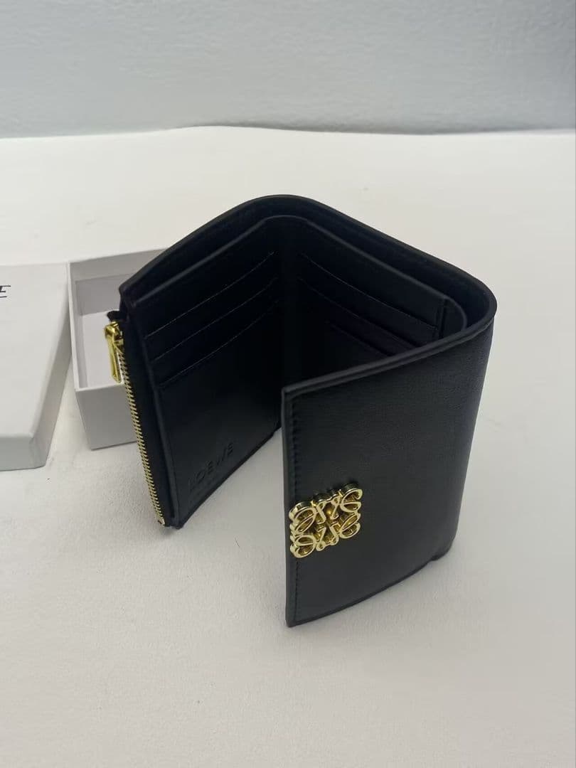 ^_^ LOEWE ネイビー 三つ折り財布