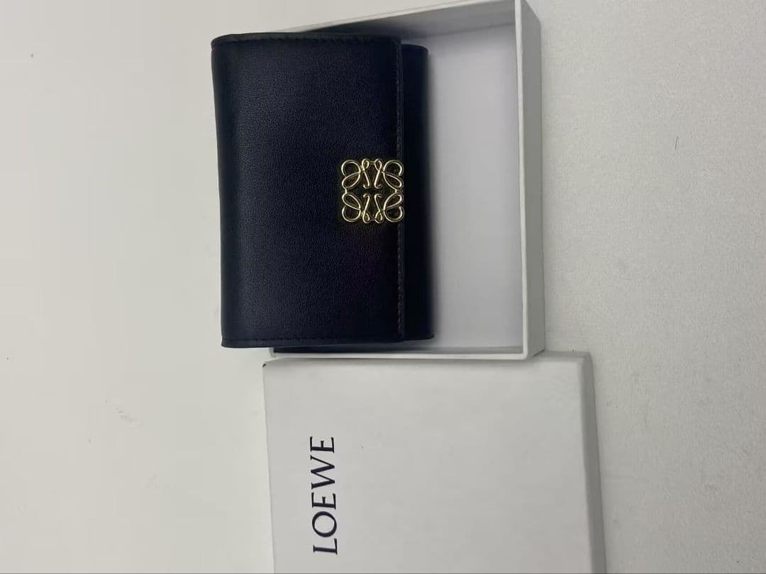 ^_^ LOEWE ネイビー 三つ折り財布