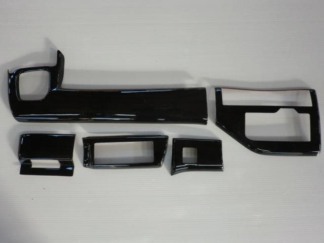 Althea様　ステップワゴン RK1/2/5/6 ピアノブラックパネル