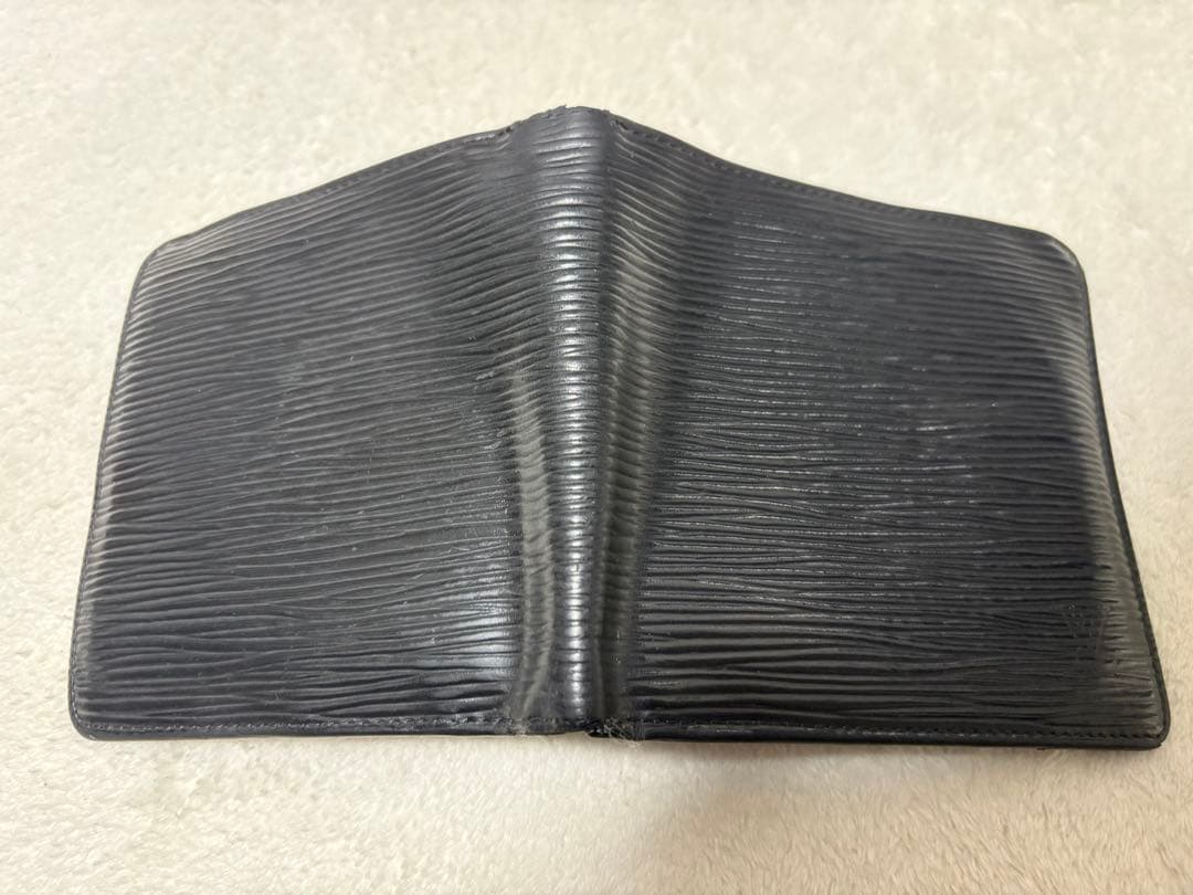 美品　ルイヴィトン エピ ポルトビエ カルトクレディ モネ 財布 マルコ 黒