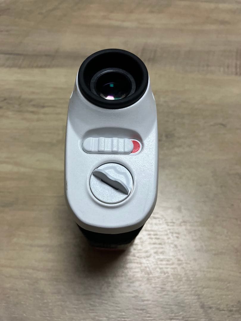 Bushnell ブッシュネル Tour Xゴルフ用距離計 発光オレンジ・黒表示