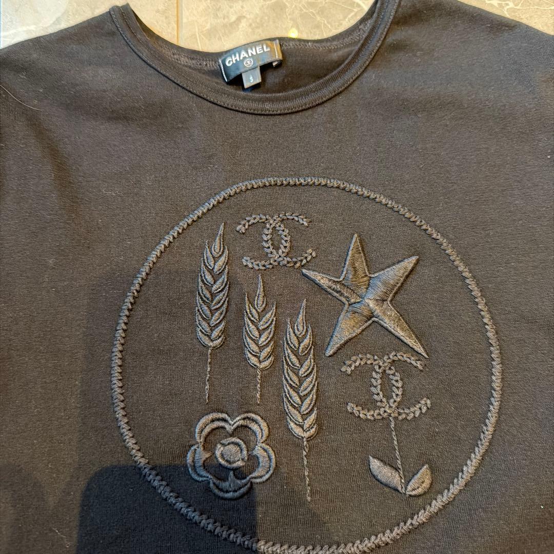 CHANEL ブラック 刺繍 Tシャツ 半袖
