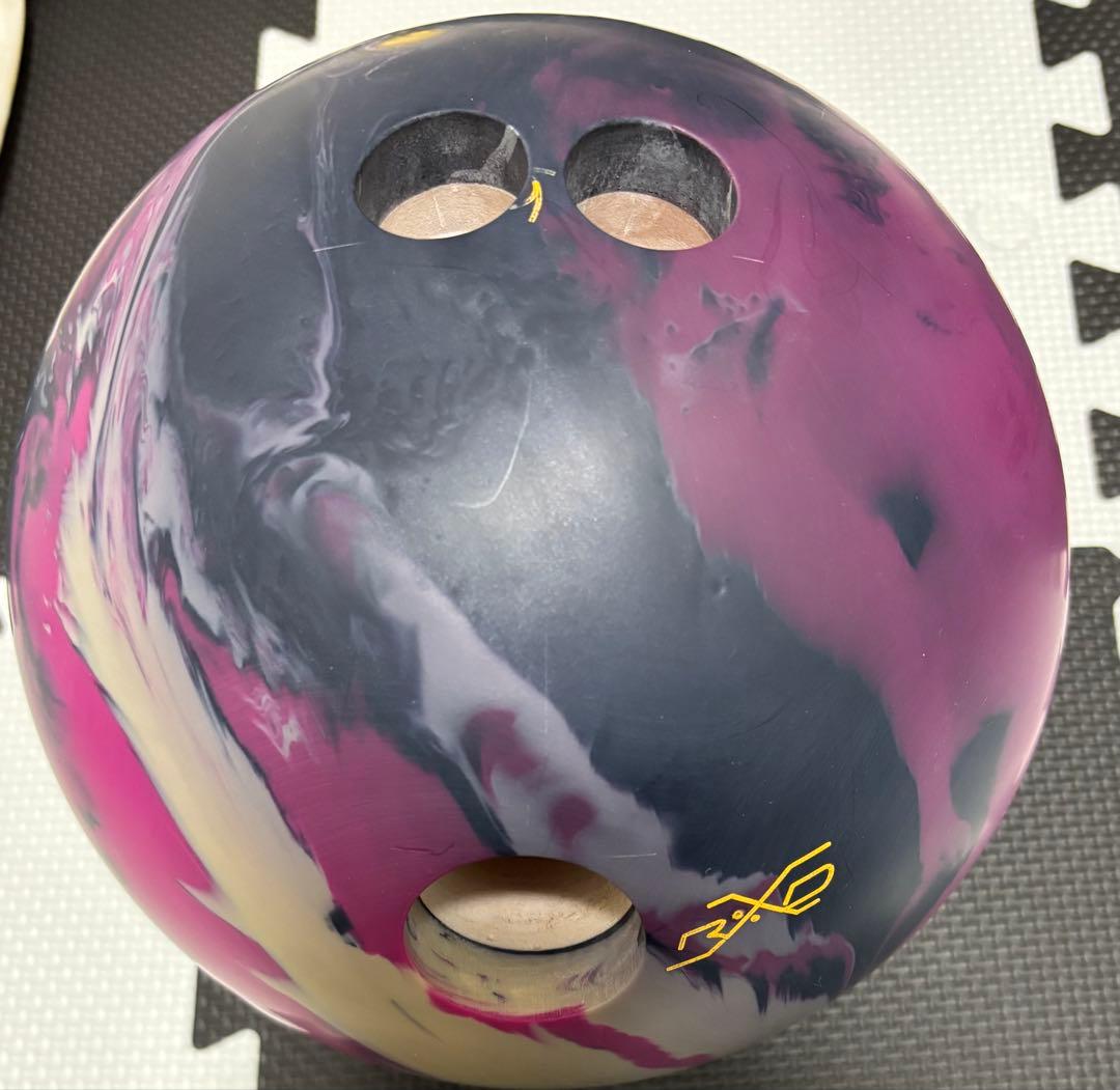 STORM MEGA LOCK ボウリングボール ストーム メガロック15ポンド