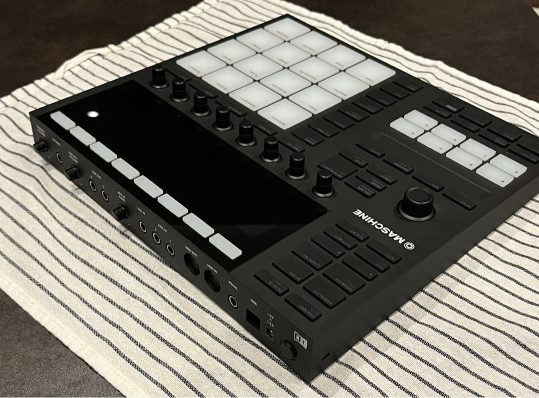 MASCHINE MK3 動作確認のみ
