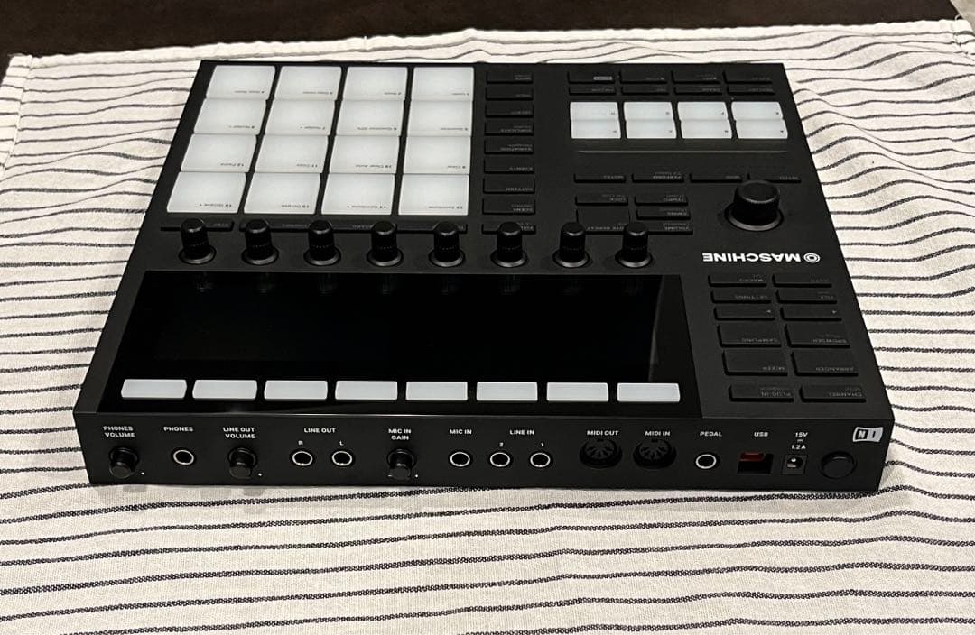 MASCHINE MK3 動作確認のみ