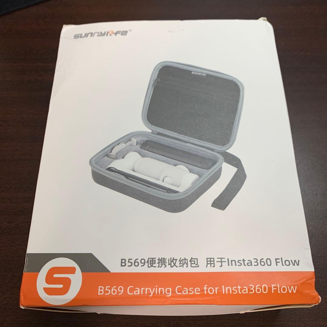 Insta360 Flow スマートフォンスタビライザー　撮影ライト、ケース付属