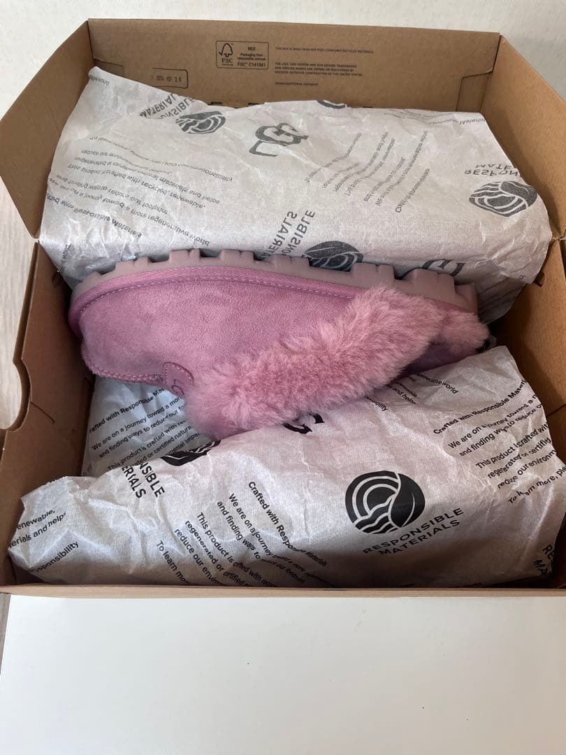 UGG Coquette（コケット）ピンク pink スリッポン