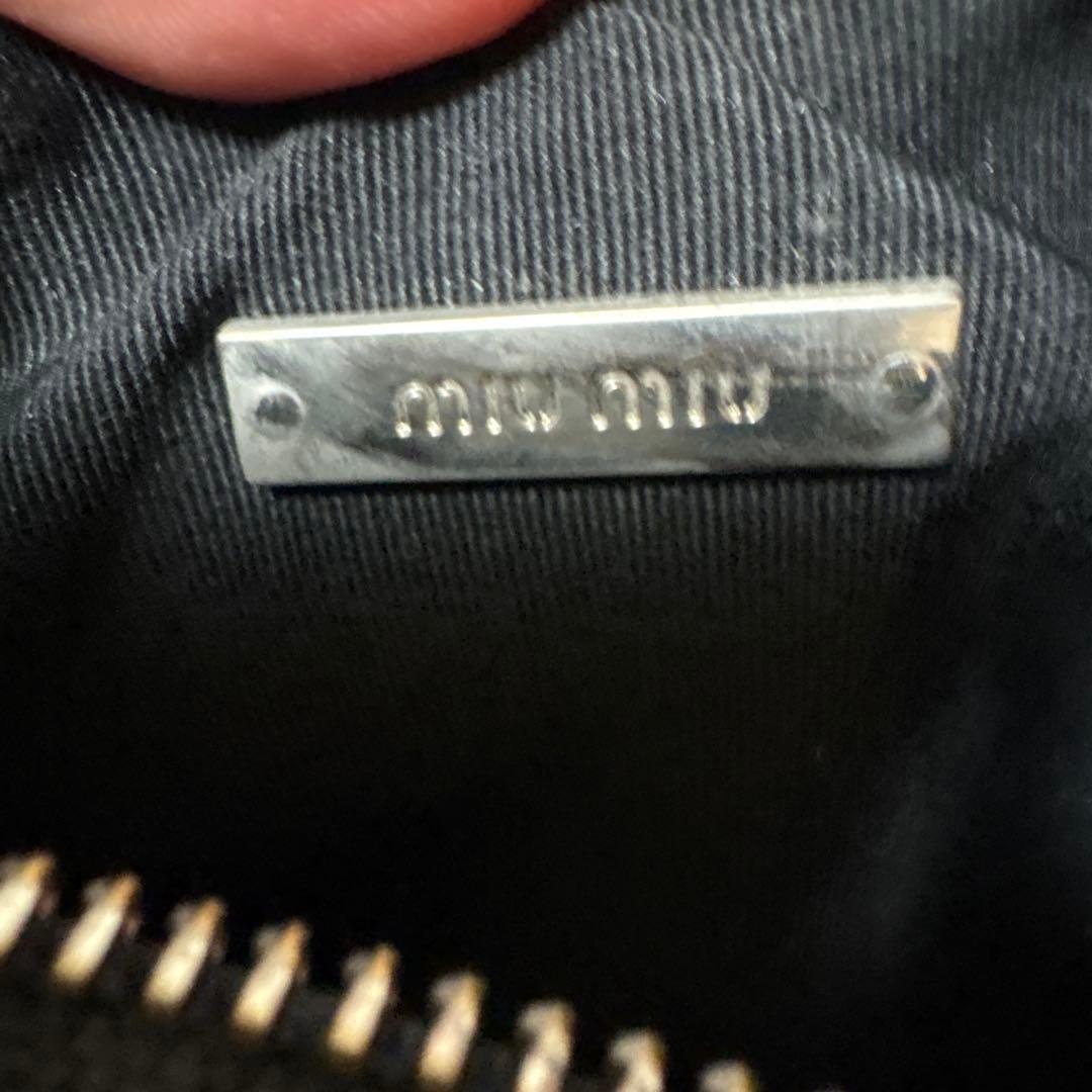 miu miu ブラック ショルダーバッグ