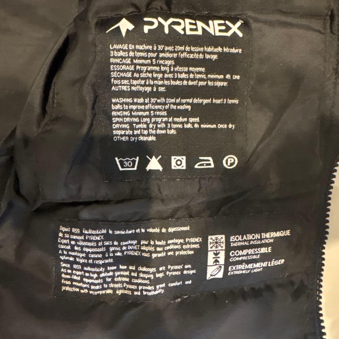 たまPYRENEX ブラックダウンベスト 36サイズ