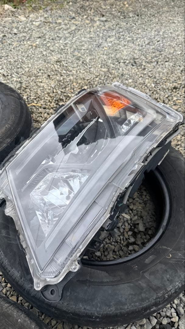 日野レンジャーヘッドライト左