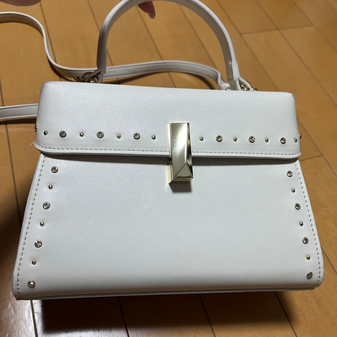 CELFORD リュタン ビジュースタッズポシェット M ホワイトセルフォード