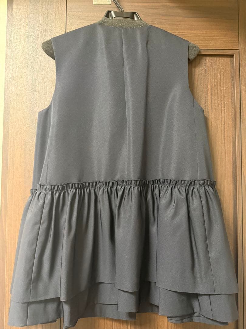 エムプルミエ グログランオープンリボンペプラムジレ　38サイズ