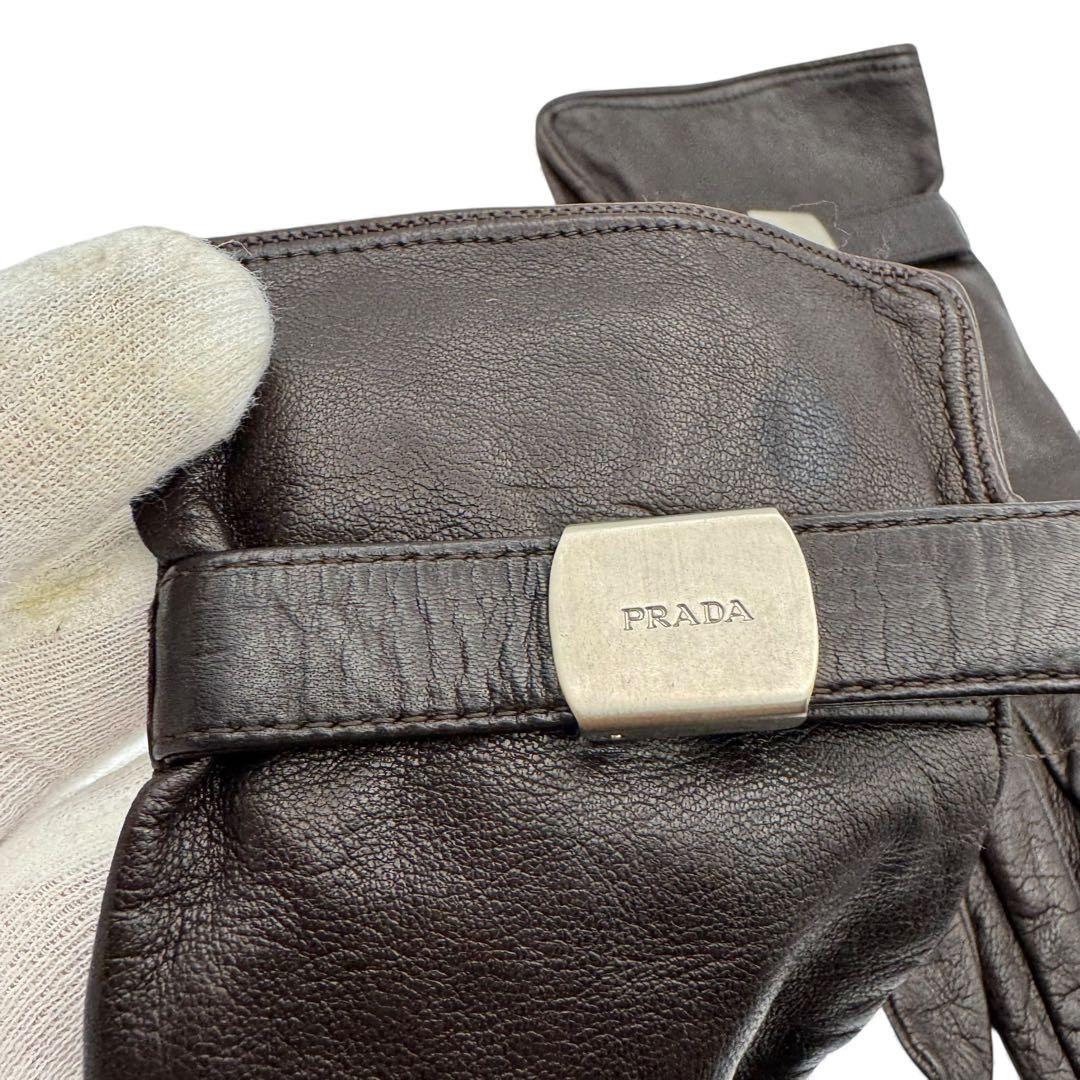 美品　プラダ　手袋　レザー　ベルト付き　裏地シルク　プラダ　ダークブラウン