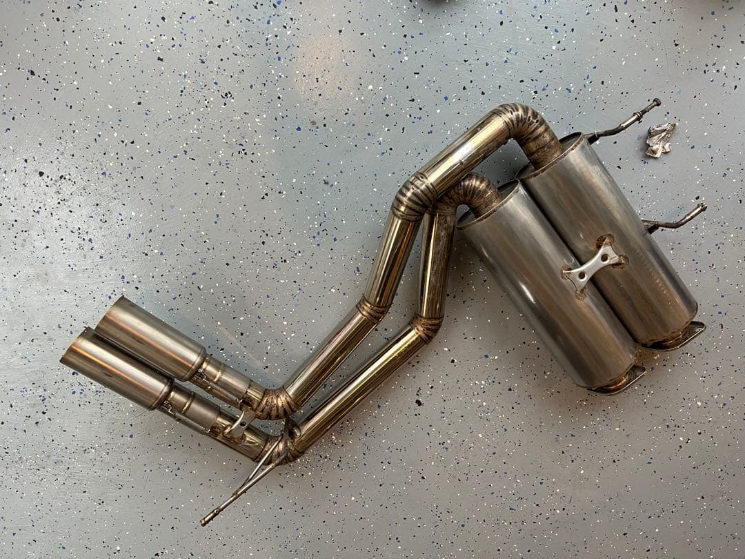 E46 M3 ワンオフマフラー