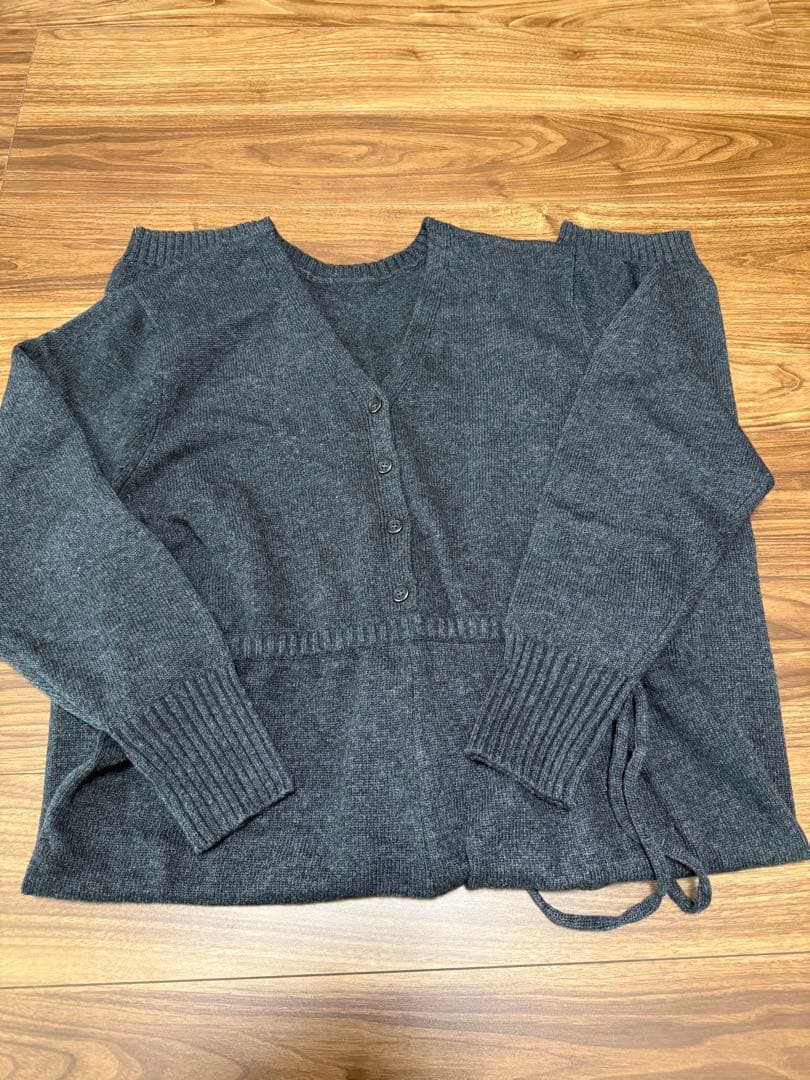 Vネックニットオールインワン グレー　S ETRETOKYO