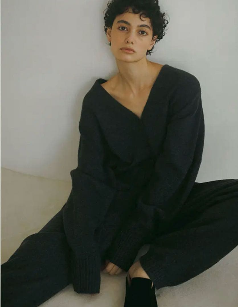 Vネックニットオールインワン グレー　S ETRETOKYO