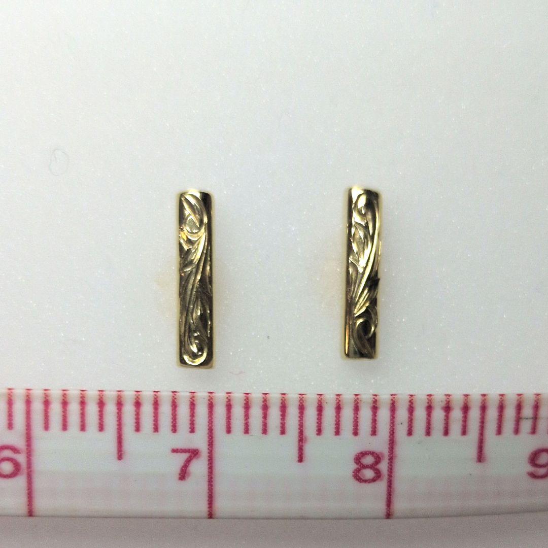 K10YGハワイアンジュエリーmaxi♡彫刻模様バーピアス