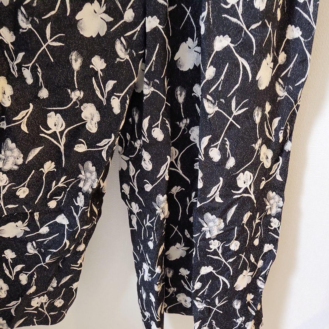 ヤマダヤ　オールインワン　ノースリーブ　黒　花柄　パンツ　新品未使用　９号