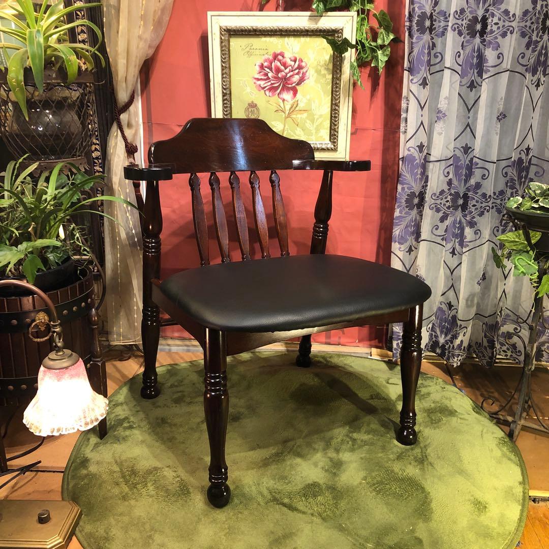 ふみL １　ヴィンテージ スピンドルレッグ　80’s ショートアームチェア