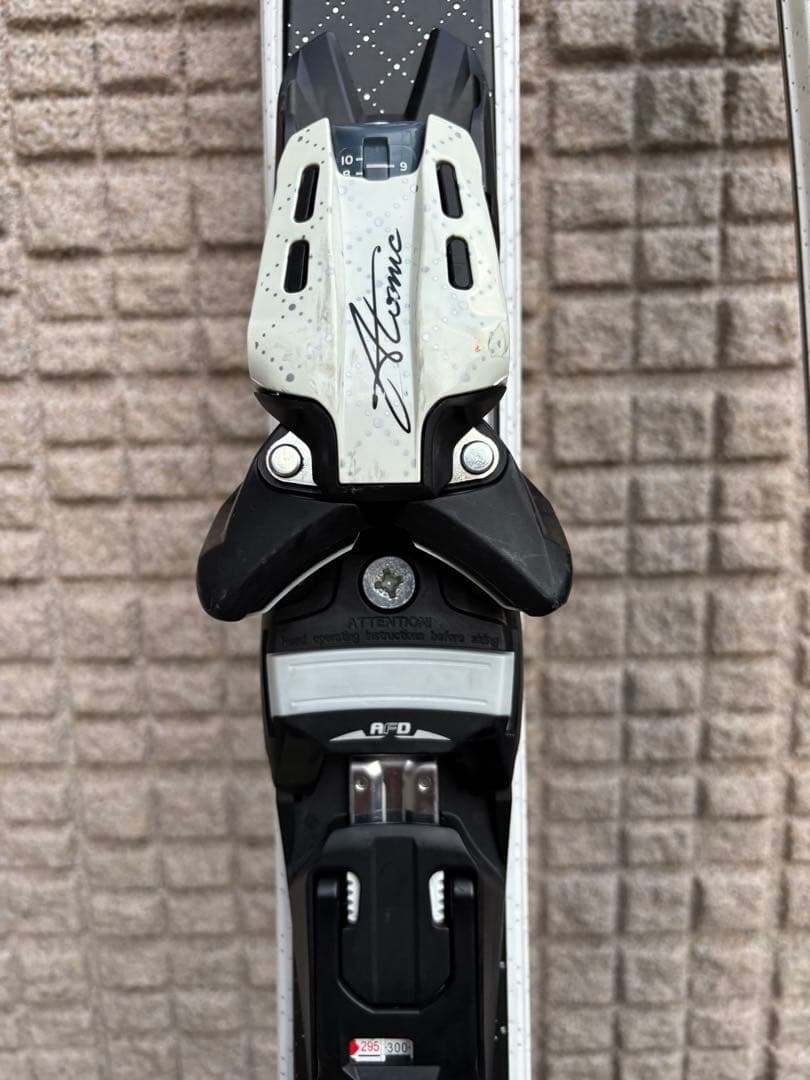アトミックスキー板D2ホワイト　デモ仕様　166cm