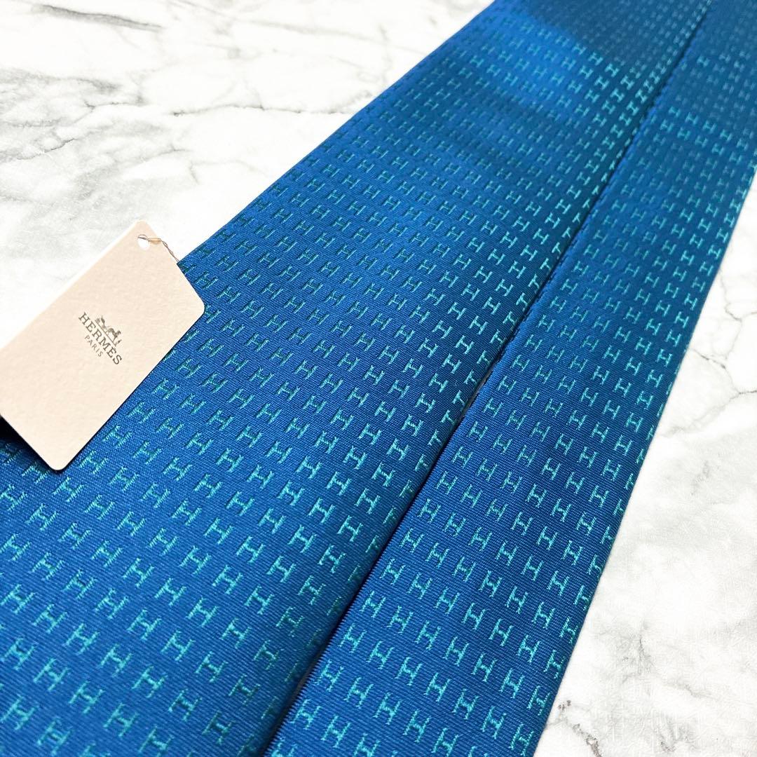 ✨未使用タグ付き箱付き✨HERMES ファソネ　H柄　ブルー系　ネクタイ