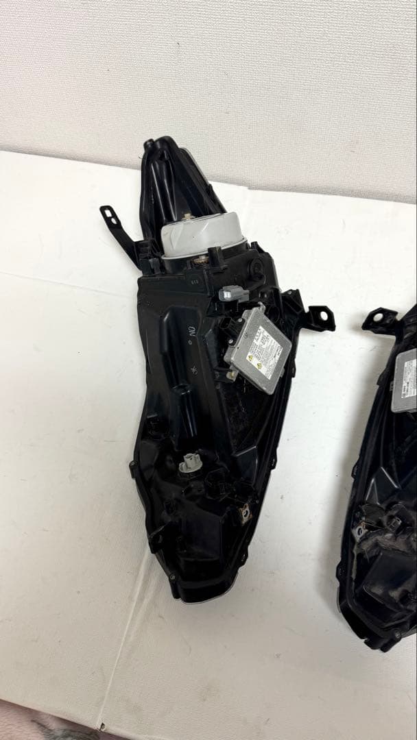 ホンダ フリード GB3/GB4 純正 HID ヘッドライト 左右セット