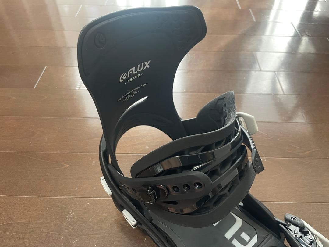 19-20 FLUX DS ビンディング ホワイト/ブラック　Mサイズ