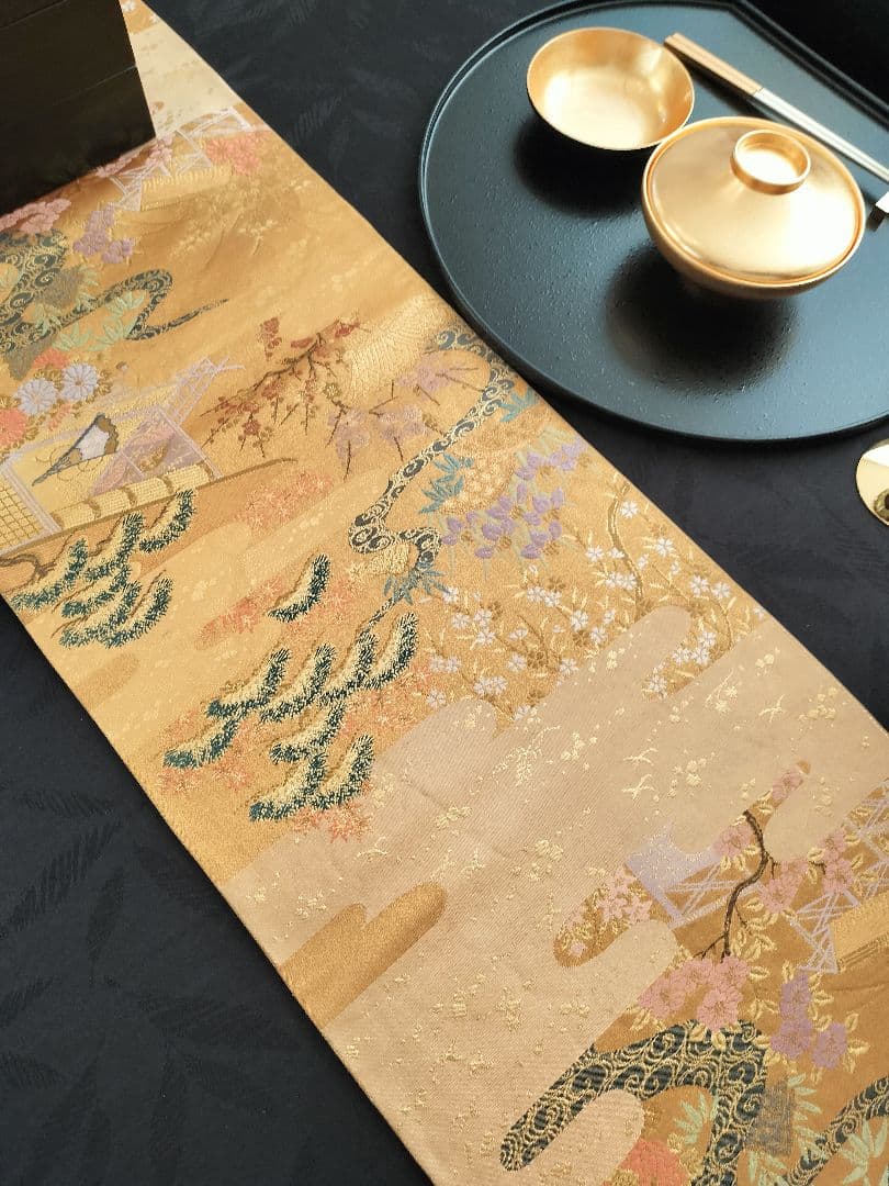 A846★逸品‼️豪華刺繍‼️正絹テーブルランナー2m10cm