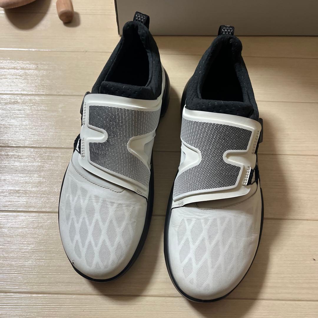ECCOゴルフシューズ