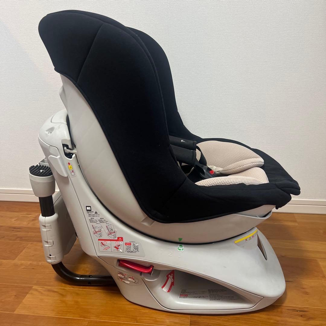 エールべべ　360ターンS2 チャイルドシート