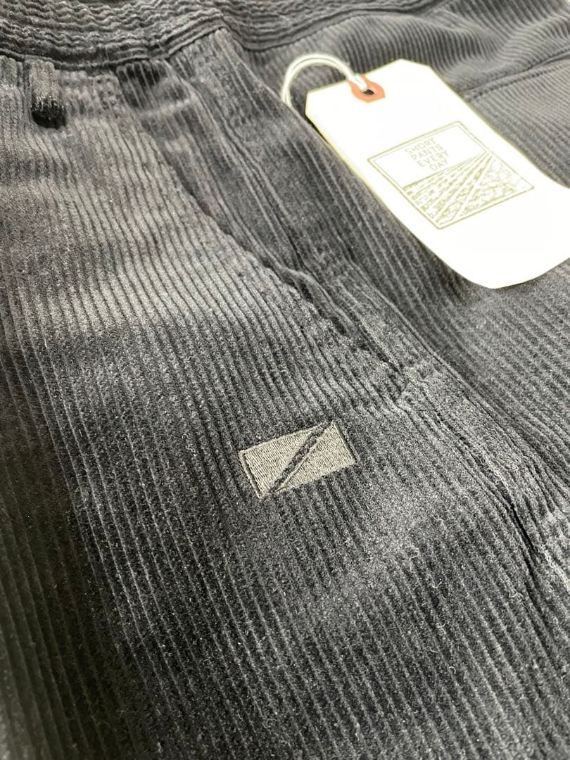 (USED)美品short pants everyday コーデュロイパンツ黒2