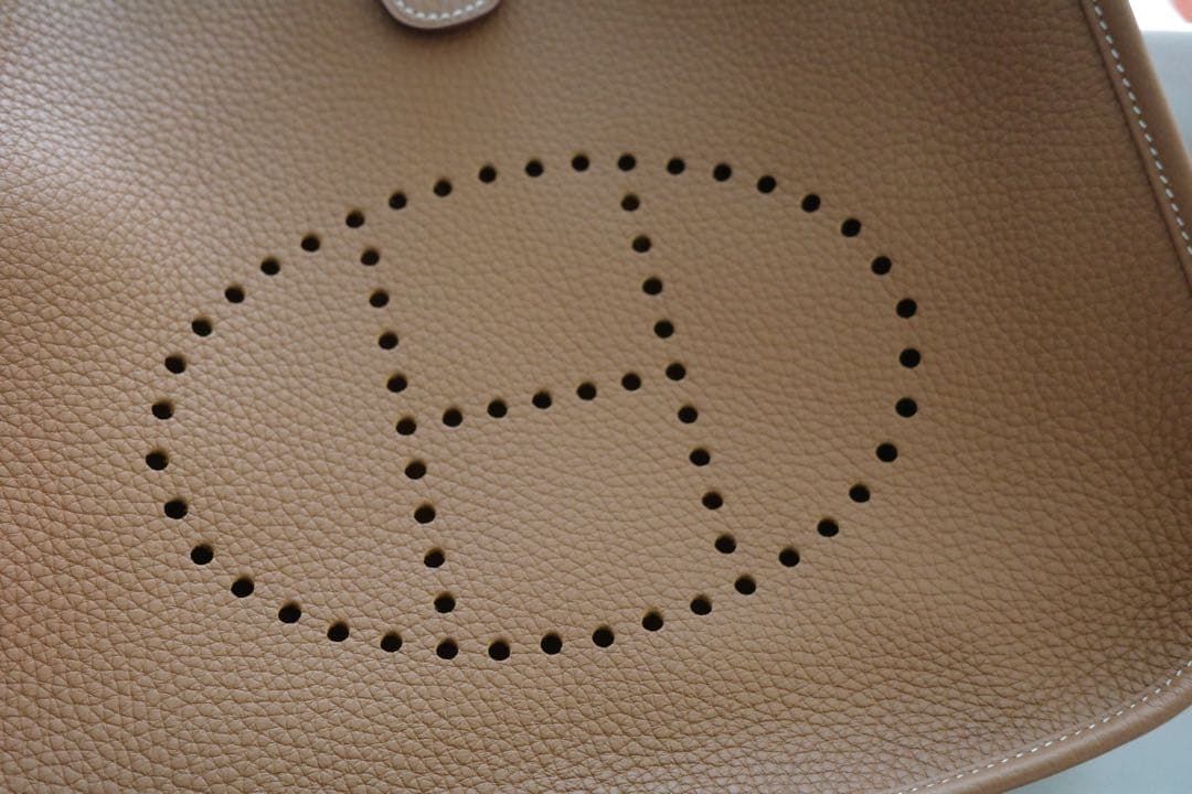 新品未使用★エルメス エヴリン29 ゴールド 25年12月購入