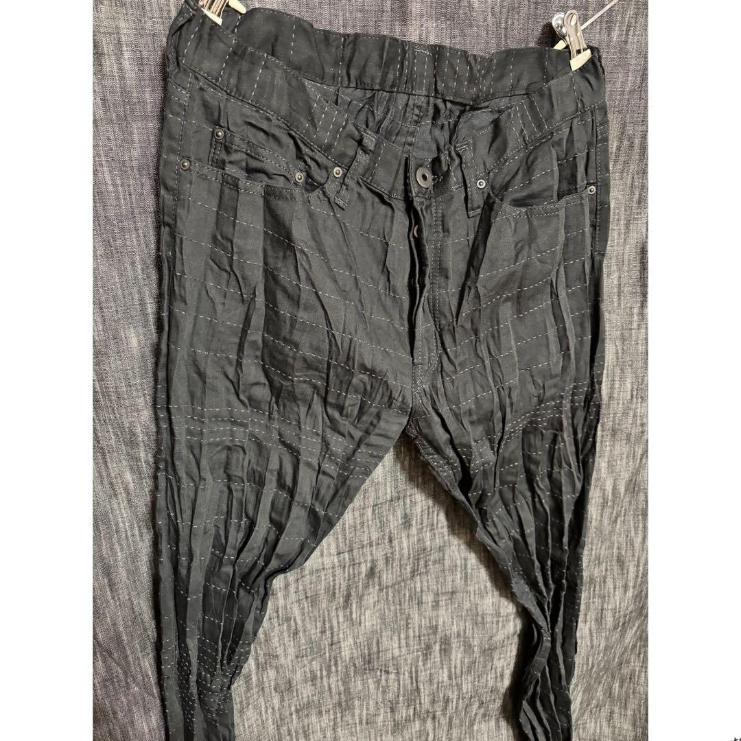 ISSEY MIYAKE シワ加工 プリーツパンツ ステッチ 刺繍　ブラック 黒