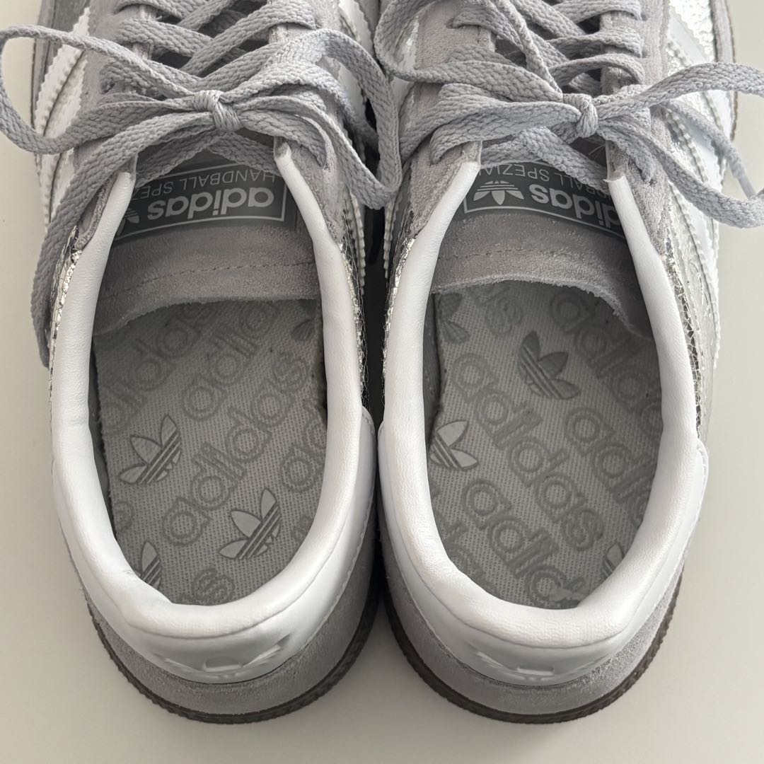 adidas ハンドボール スペツィアル JR6511 シルバー 23.5