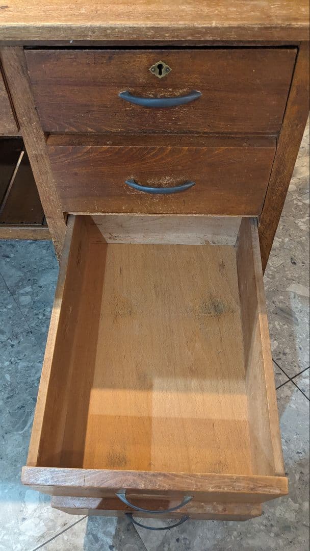 【昭和レトロ】木製机 デスク 引き出し付き アンティーク 古道具 5引き出し