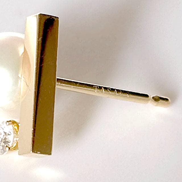 タサキ “プチ” バランス クラス イヤリング（ピアス）ダイヤモンド ＹＧ