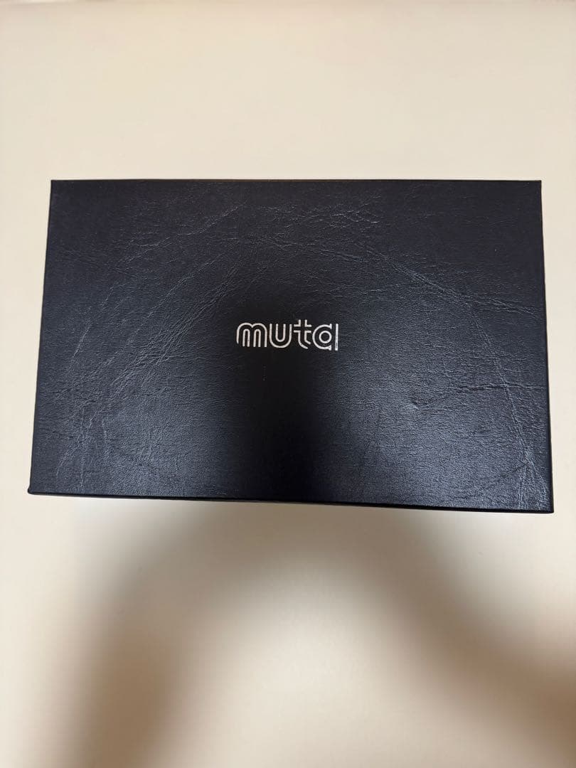 新品！値下げ！！定価110,000円muta marine 長財布