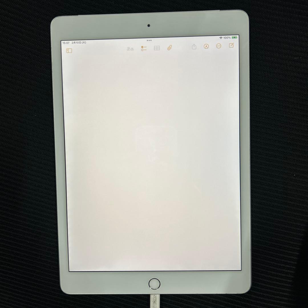 iPad (第７世代) Wi-Fi + Cellular 32GB シルバー