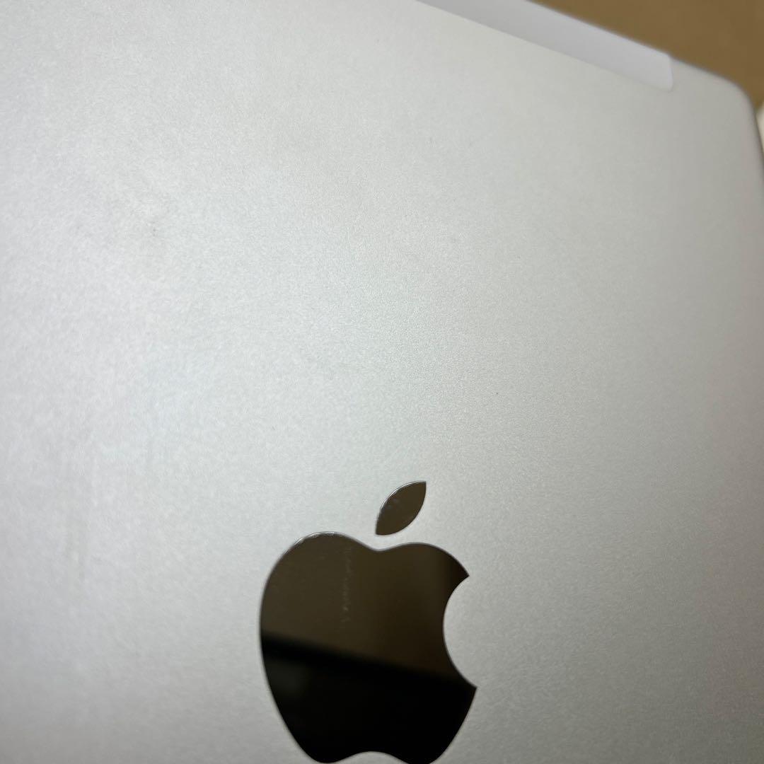iPad (第７世代) Wi-Fi + Cellular 32GB シルバー