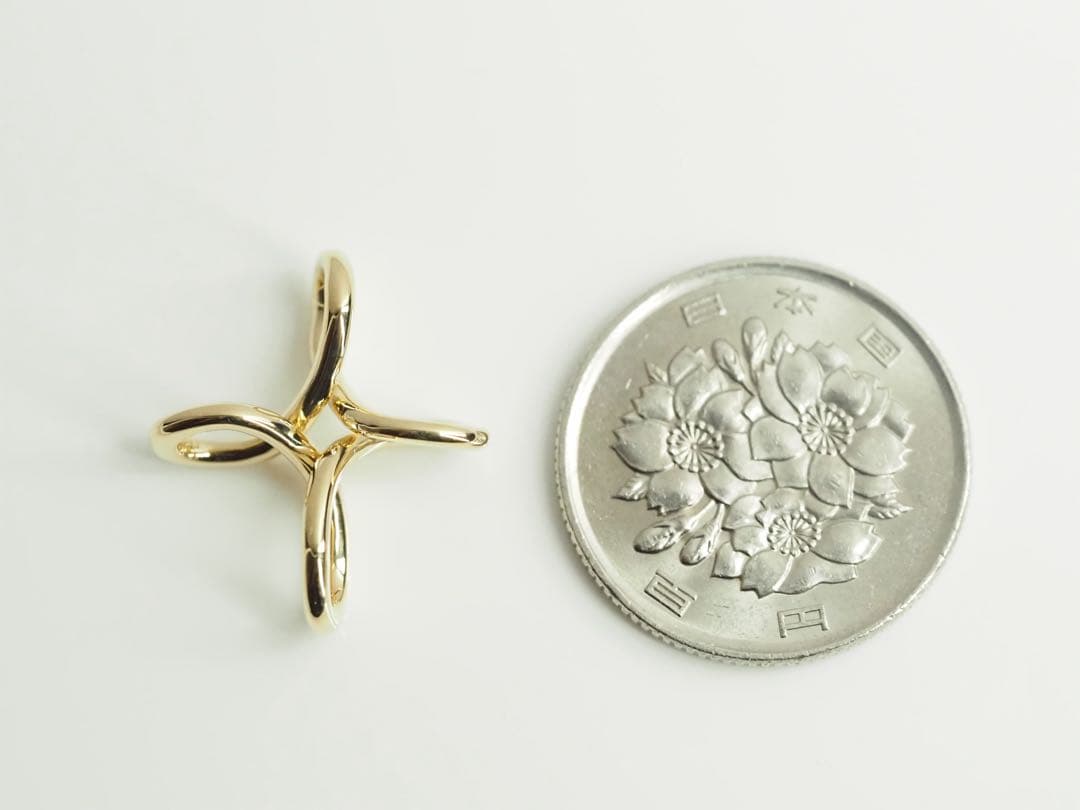 TIFFANY&Co. ティファニー　750インフィニティクロスペンダントトップ