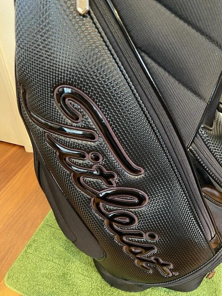 【レア希少】タイトリスト オールブラック 軽量　ゴルフバッグ キャディバッグ　黒